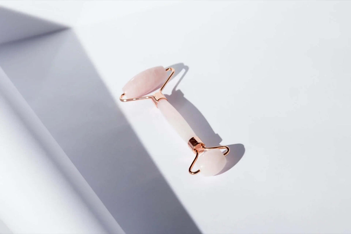 ROSE QUARTZ FACE ROLLER PREMIUM QUALITY - DOS Cosmetics